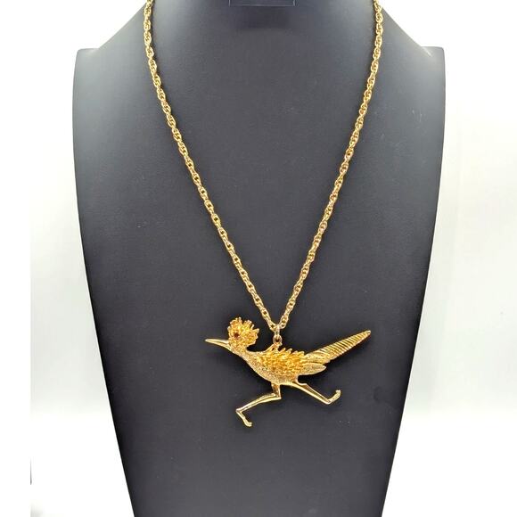 Roadrunner Circa 1970 Chunky Gold Plated On the Run Roadrunner Pendant Necklace - Picture 1 of 8